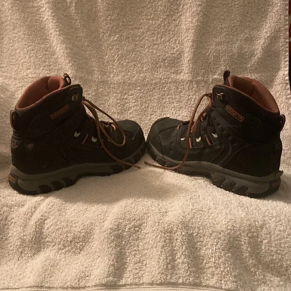 Hiker style Dakota boot - Picture 5 of 7